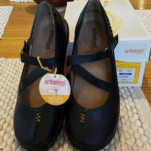 Orthaheel leather Mary Jane's